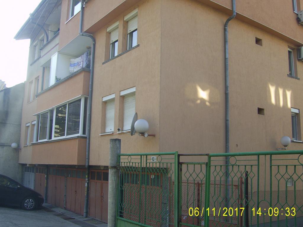 Studio Pleven Center Apartment Bagian luar foto